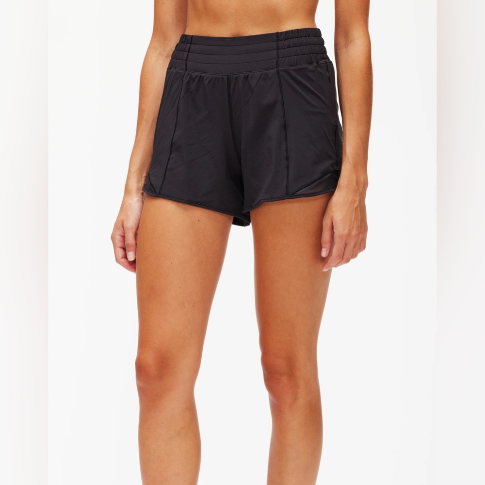 Lululemon Hotty Hot High-Rise Lined Short 4"